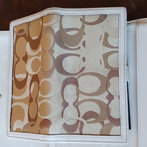 Coach Signature Checkbook Wallet - Picture 6 of 10